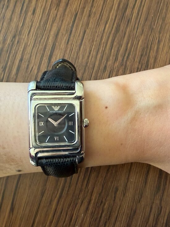 Emporio Armani, Women\'s Rectangular Dress Watch, Black Dial, Leather Strap main image 8
